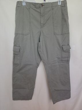 Old Navy Straight-Leg Cargo Pants - Olive